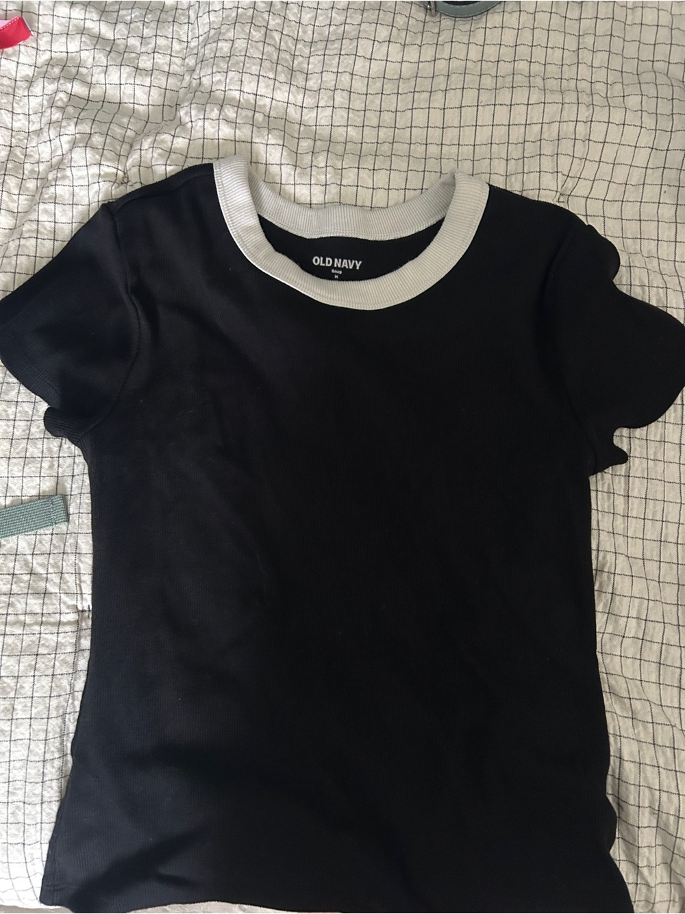 Old Navy Black Short-Sleeve Tee with White Contrast Collar